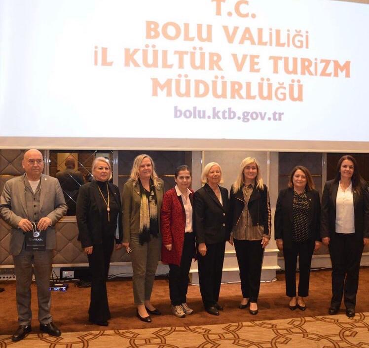 ABFFC26D-25A8-4AA9-AEB7-C0A856203C24