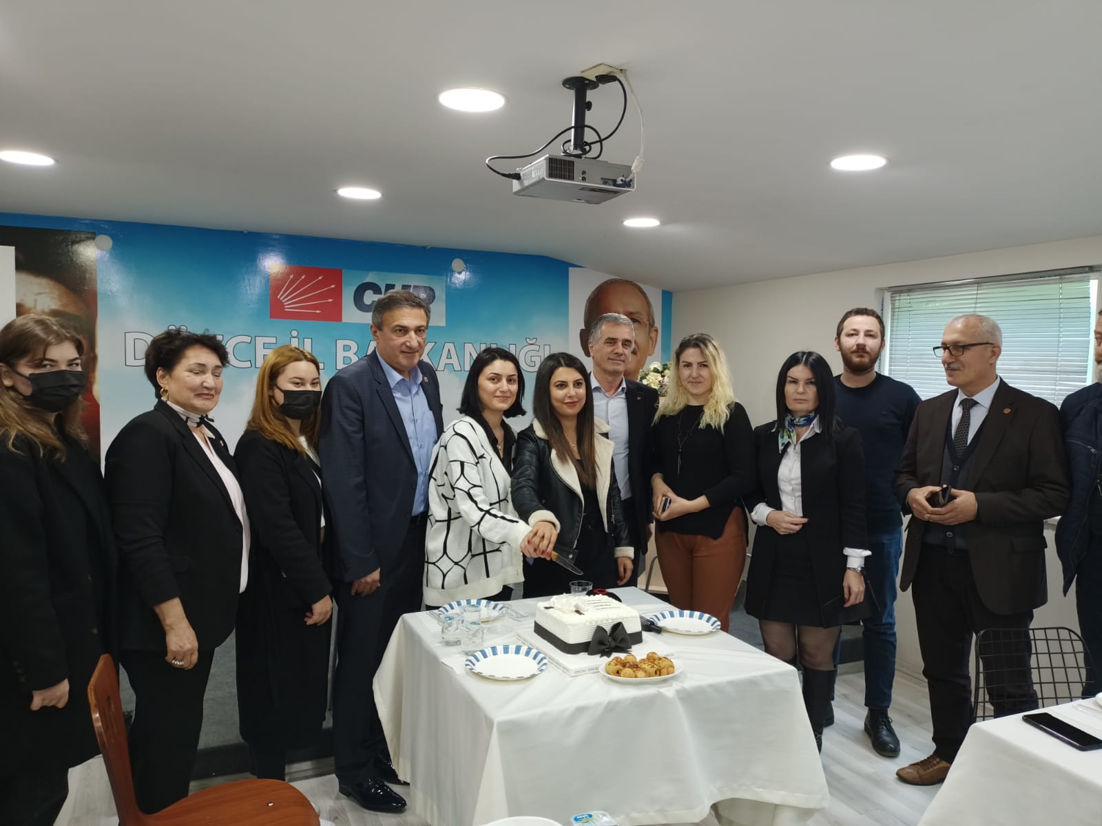 EBE8C024-4008-413B-8C11-105A1EF5679B