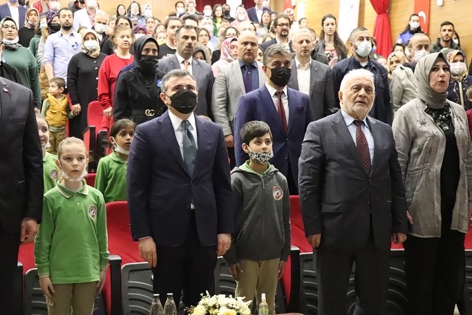 C18C5786-48EC-494B-BE76-26AF8F229704