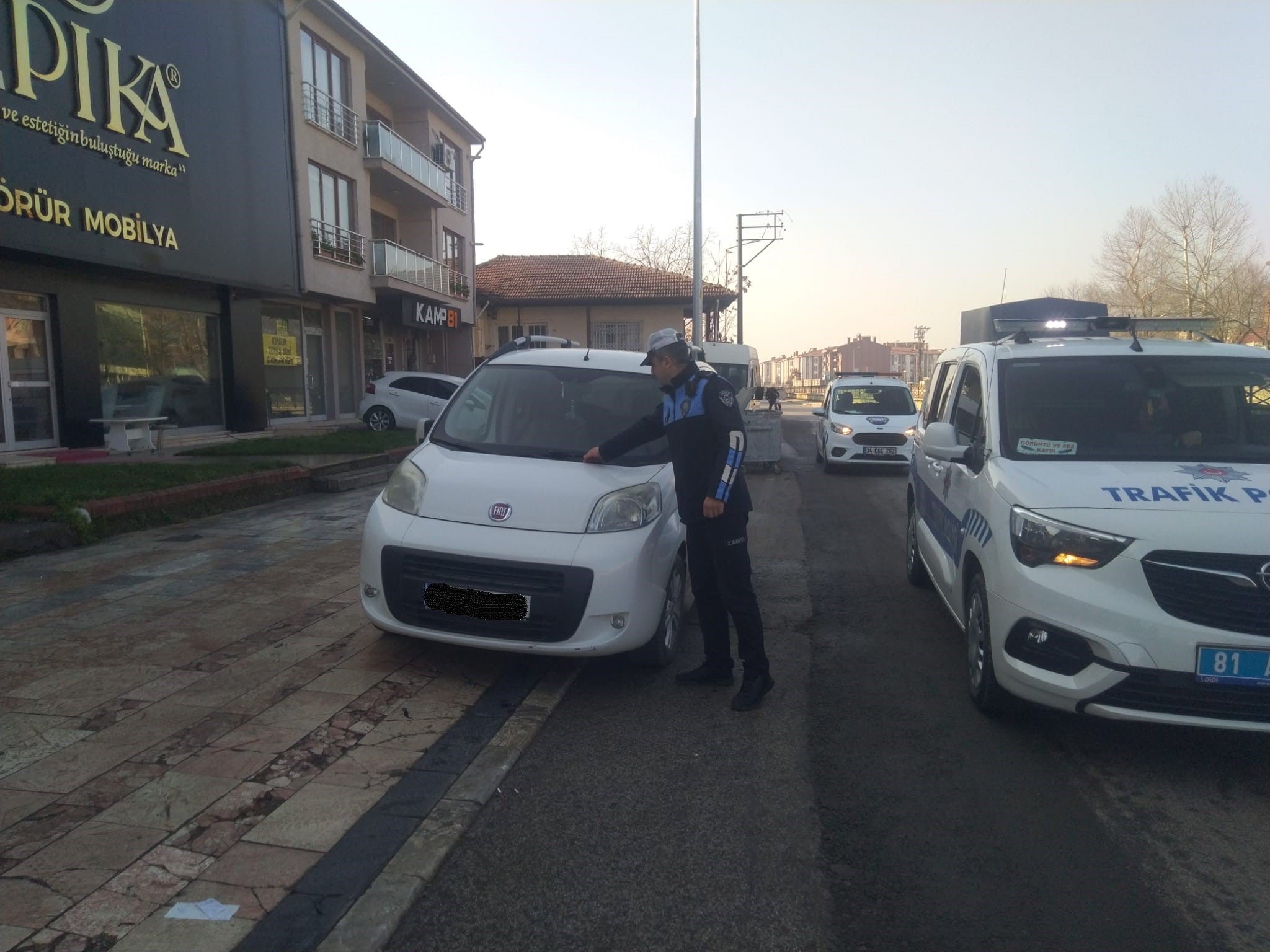 84B97A9F-C325-4154-8A40-60839664562E