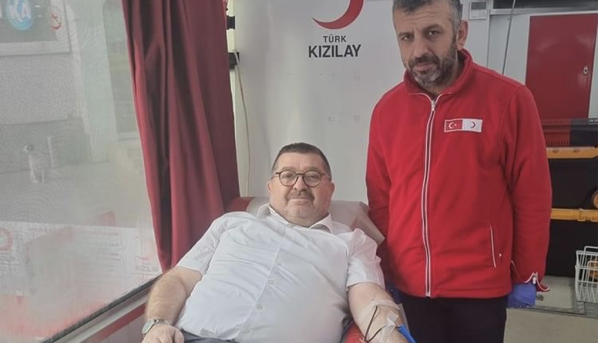 FAD4602D-7EDF-415B-922B-1A48827F4318