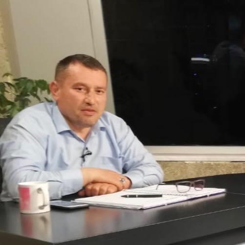 B3D130A8-A9BD-4A5B-A8FF-D98463F779E6