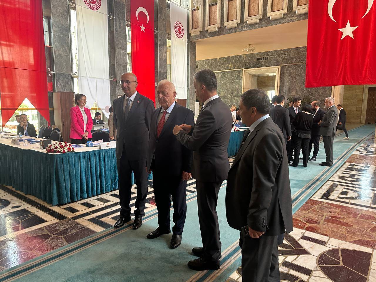 32f7d342-e7e4-4bd8-b970-775bb3fa9a91