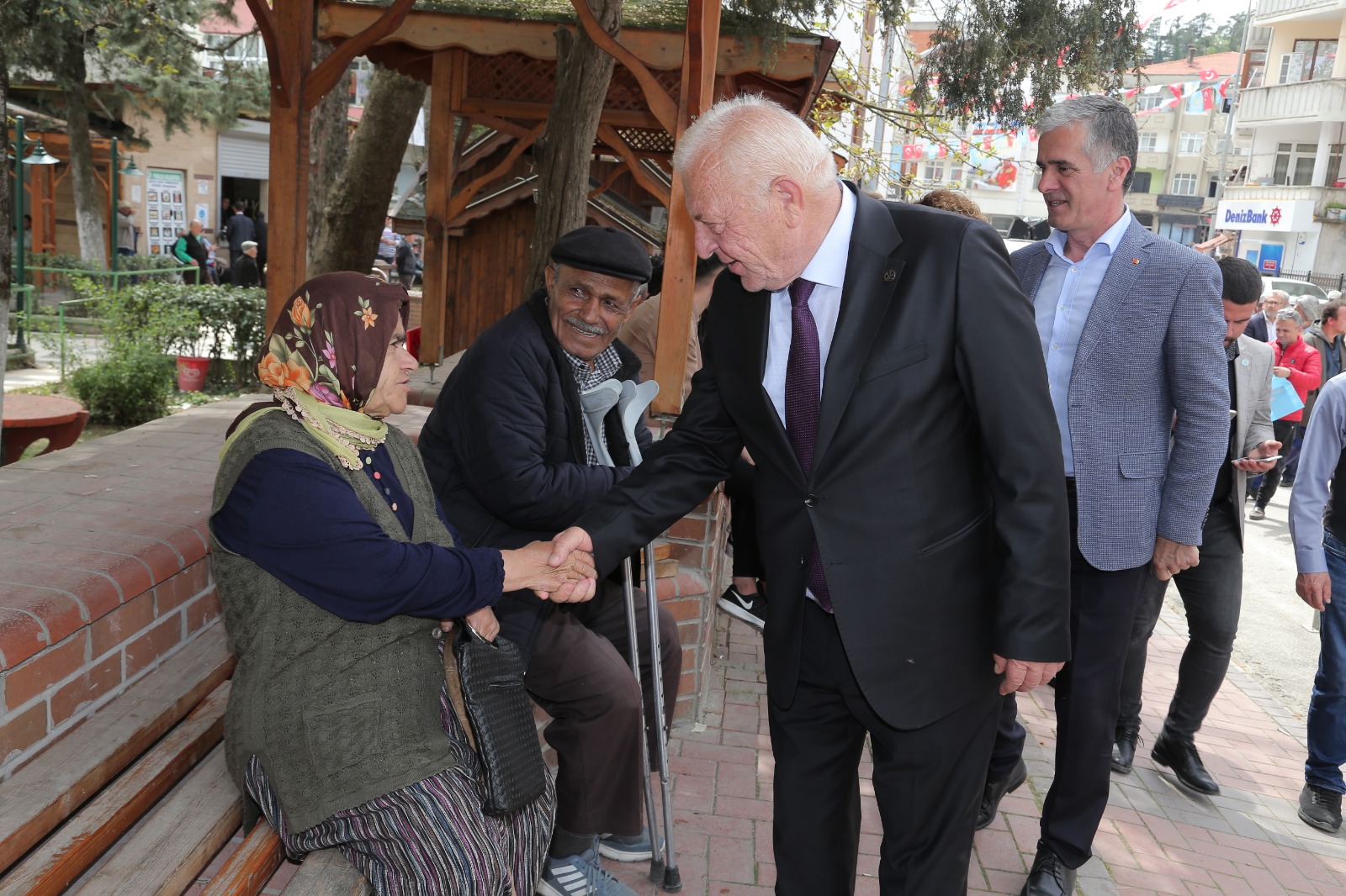 da1bf2d9-c0ab-47f2-8b92-50434b0bf507