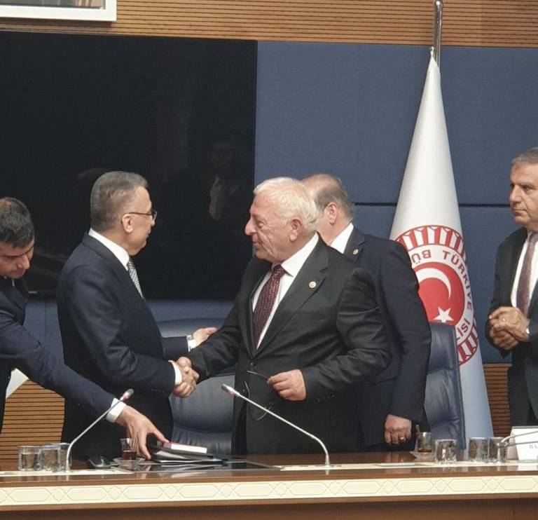 67351121-b764-46f2-a400-d2bba3c29b78