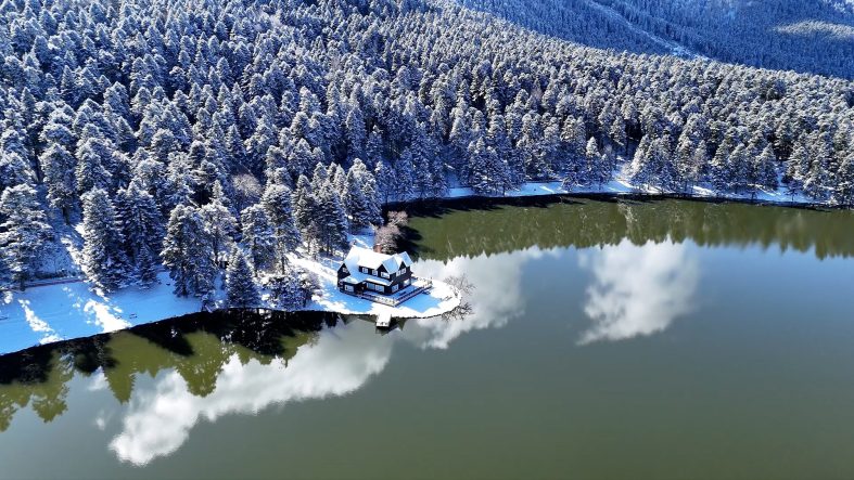Bolu’nun incisi beyaz gelinliğini giydi