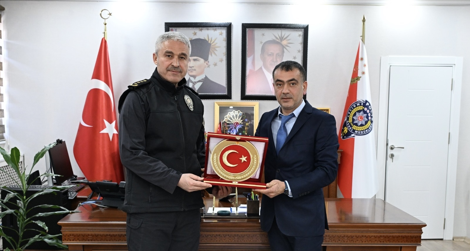 Düzce Gazeteciler Cemiyeti’nden Emniyet Müdürü Ergüder’e Ziyaret