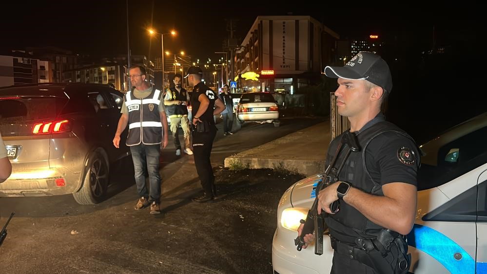 Düzce’de polis aranan 16 kişiyi yakaladı
